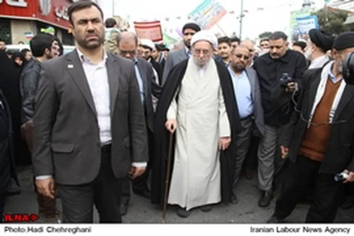 گزارش تصویری دوم ایلنا از راهپیمایی ۲۲بهمن در شهر قم + تصاویر مراجع تقلید و شخصیت‌های استانی