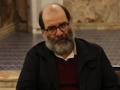عرضه پنجاه و هفت عنوان کتابِ زندگی نامه مفاخر ایران در نمایشگاه کتاب
