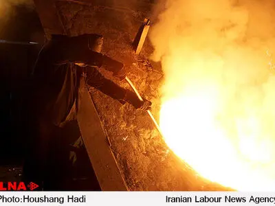 فوران مواد مذاب در فولاد خراسان جان یک کارگر را گرفت