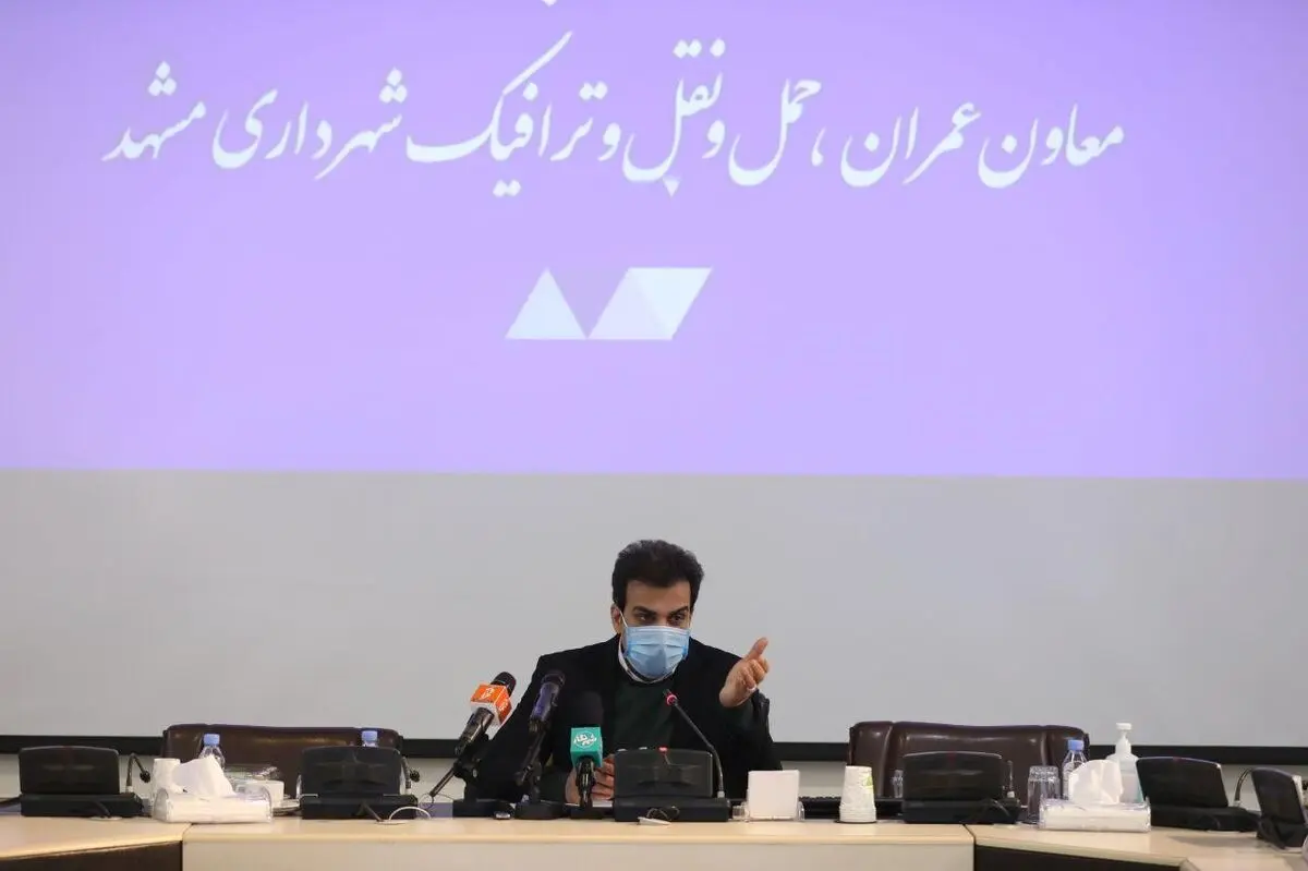 نصب بزرگترین دکل کشور در پروژه تقاطع آزادگان مشهد/ تاخیر در پروژه‌های عمرانی را صادقانه اعلام کردیم