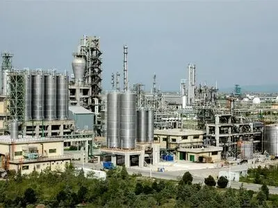 حذف پیمانکاران از پتروشیمی تبریز/ کارگران قرارداد مستقیم می‌شوند