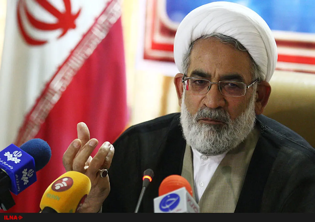 خوره به جان اقتصاد کشور افتاده است/برخی دستگاه‌ها منافعی در ممانعت از انهدام کالاهای قاچاق دارند