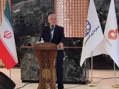 آغاز دوران پساجنگ را از اصفهان رقم می‌زنیم/ اگر اصفهان حرکت کند، ایران حرکت خواهد کرد