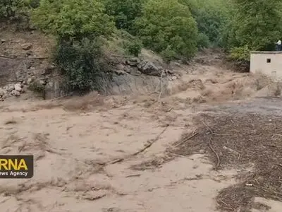 سیل و طوفان در روستاهای کهگیلویه‌وبویراحمد + فیلم