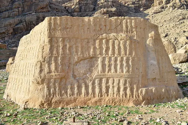 بخشی از بودجه‌ استرداد آثار تاریخی را برای جلوگیری از خروج آثار از کشور هزینه کنید/ نه از نگهبان خبری هست نه از دوربین!