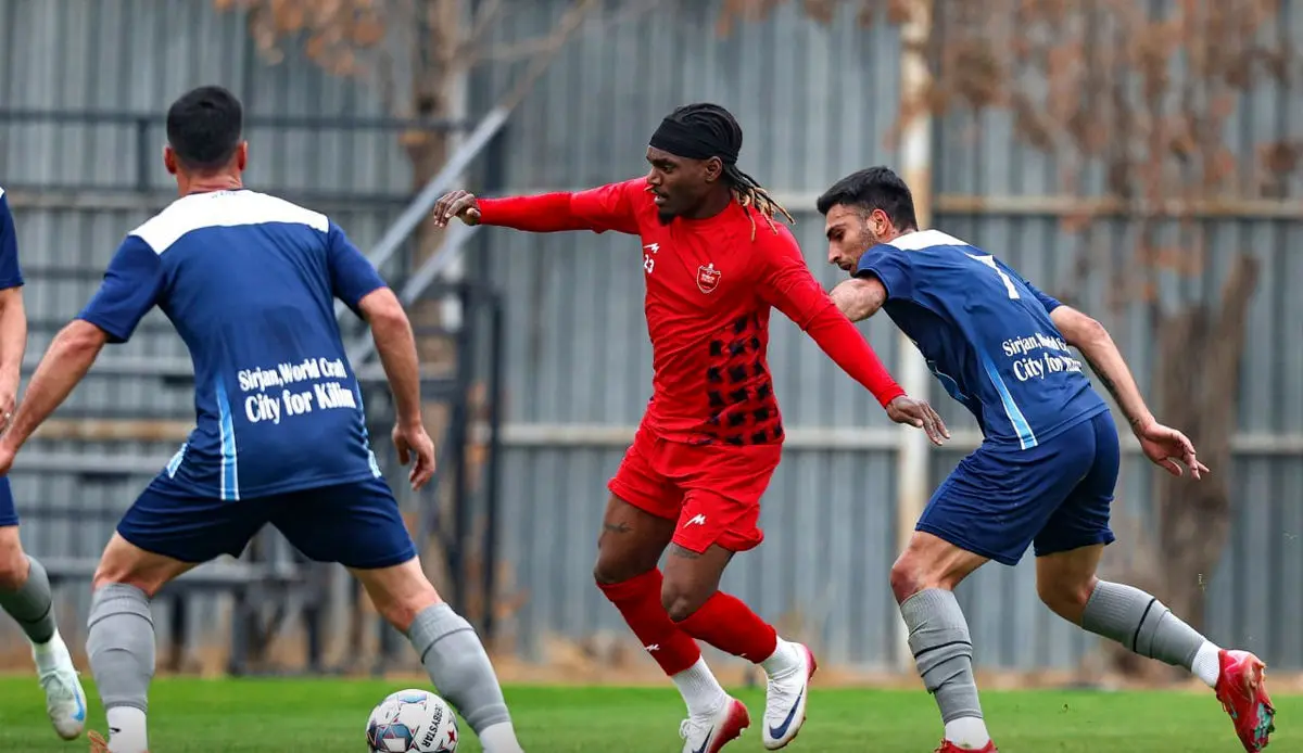 نگرانی هوادارن پرسپولیس در مورد ستاره خارجی 