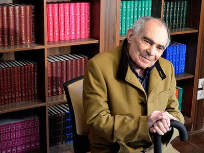 محمدرضا باطنی زبان‌شناس و فرهنگ‌نویس درگذشت