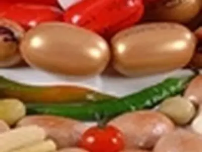 تولیدات فرآورده‌های گوشتی یک سوم سال ۸۹ شده است / ۵۰ درصد تعدیل نیرو داشته ایم