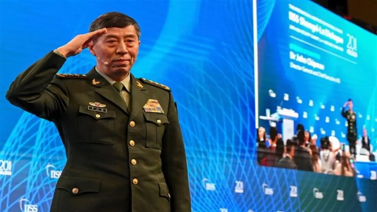 جهان بر سر دو راهی جنگ و صلح قرار دارد