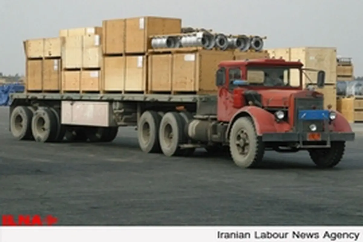 واردات ۱۴ میلیون تن کالای نفتی و غیر نفتی در چهار ماه ابتدایی سال