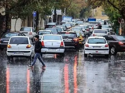 آخرین وضعیت ترافیکی معابر بارانی تهران/ شهروندان از حمل و نقل عمومی استفاده کنند