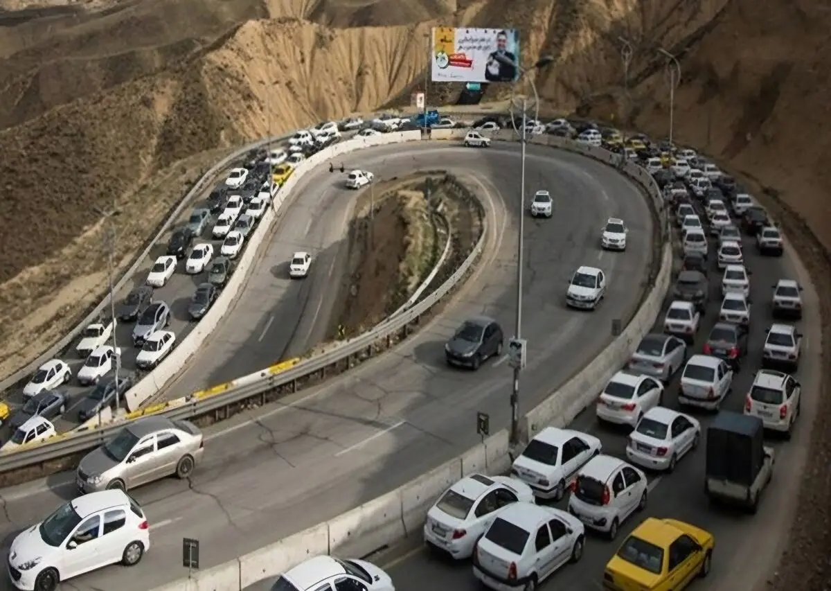 ترافیک مازندران عادی و روان است؛ بارش پراکنده باران در جاده‌ها