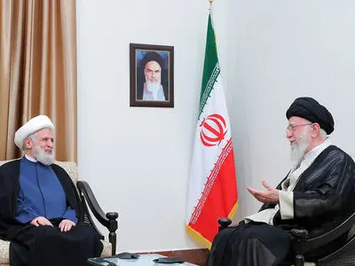 قائد الثورة الاسلامیة یعین الشیخ نعیم قاسم ممثلا له في لبنان