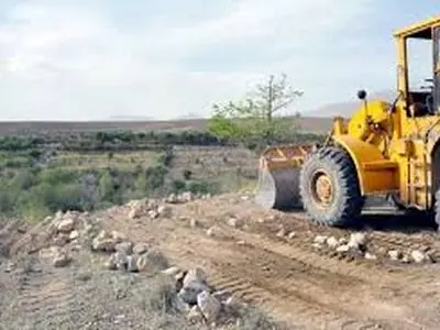 بیش از ۴۰ هزار مترمربع از زمین‌های کشاورزی بروجرد رفع تصرف شد