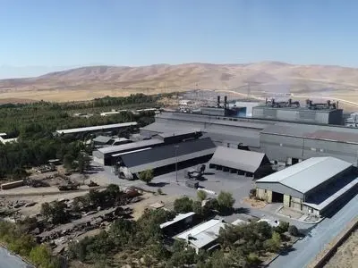 نقش کلیدی «صنایع فروآلیاژ ایران» در تامین مواد اولیه فولاد