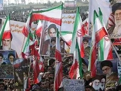 حضور پرشور مردم کرمانشاه در مراسم راهپیمایی ۲۲ بهمن