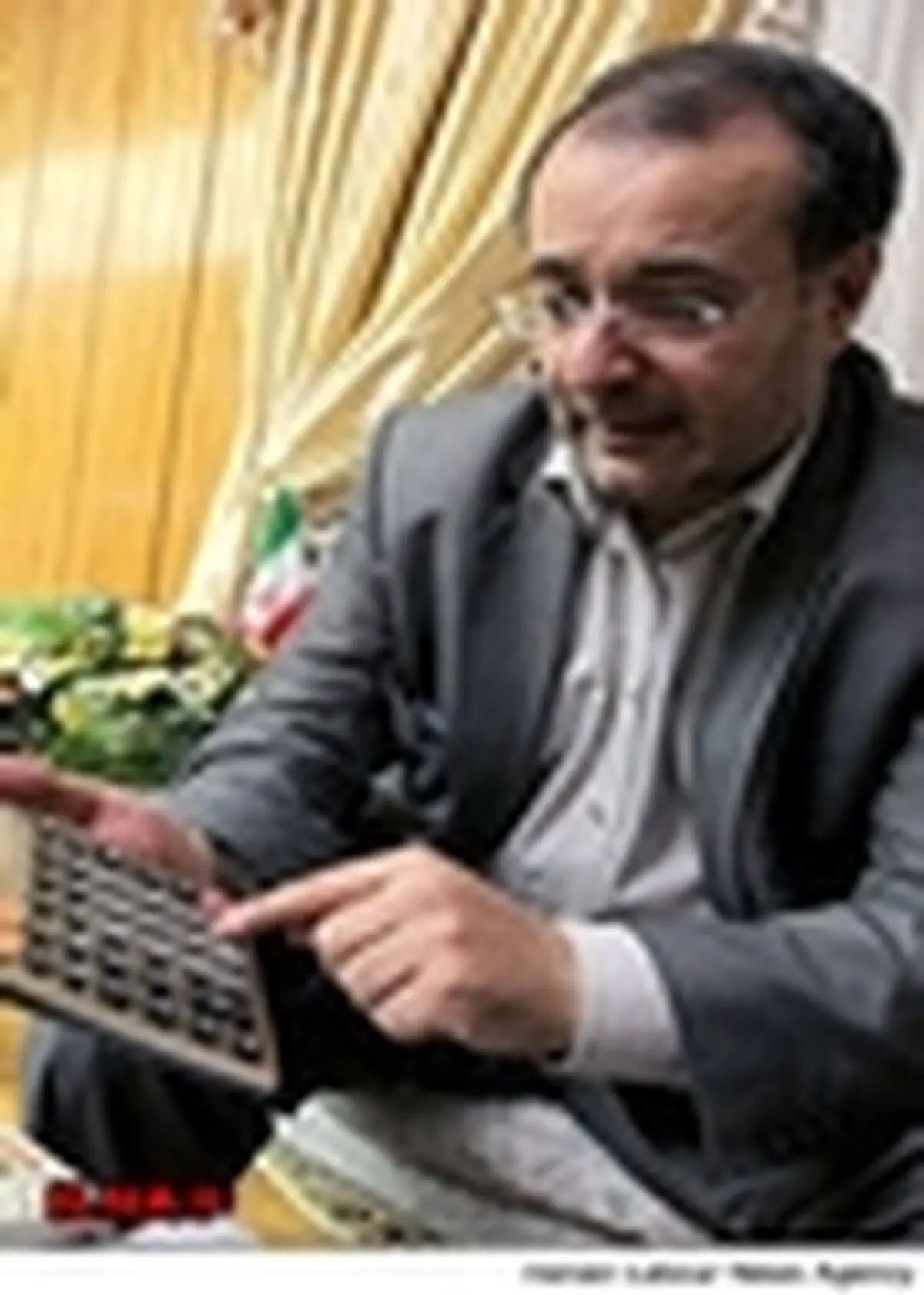 نسبت به منابع نفتی بودجه نظارت کامل وجود دارد