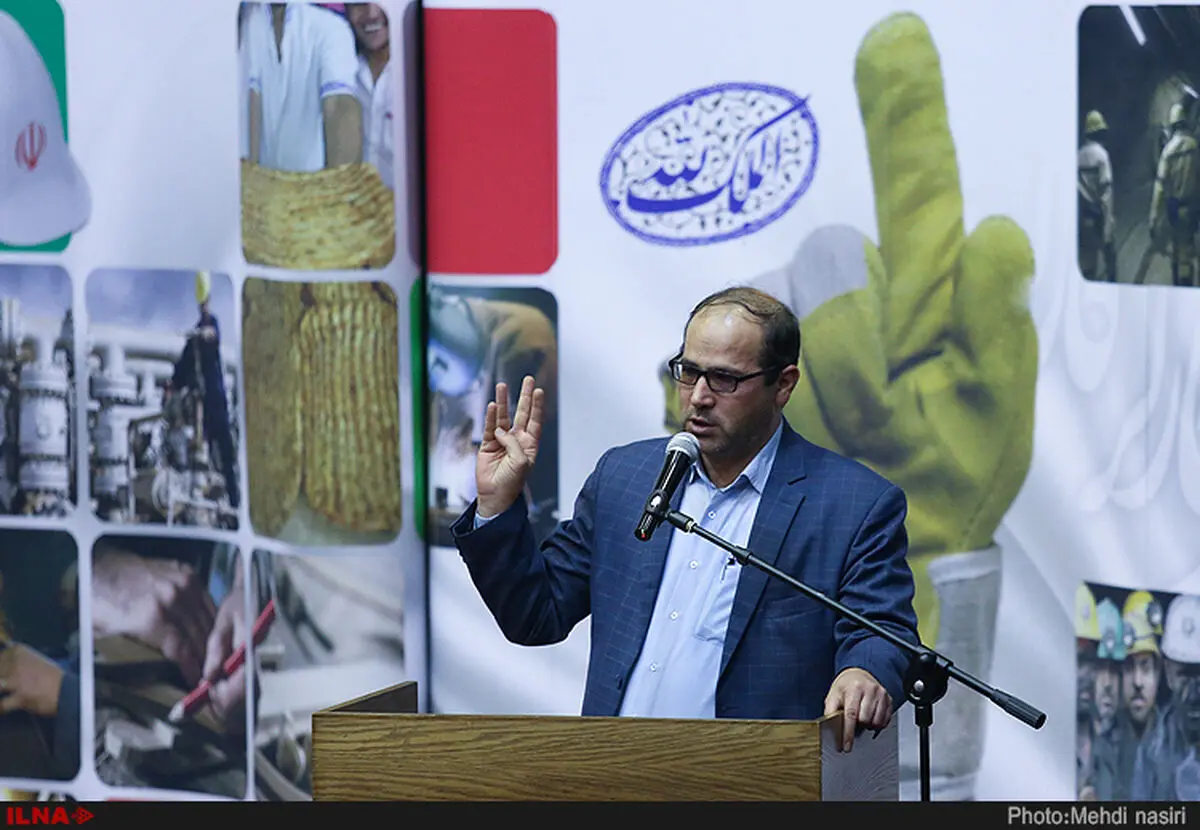 تشکل‌های کارگری چاره‌ای جز اتحاد ندارند/ وحدت کارگران لایحه اصلاح قانون کار را متوقف کرد