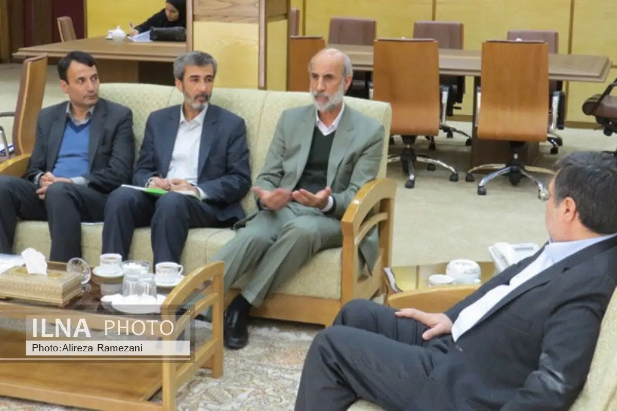 نظارت شبانه روزی سازمان دامپزشکی بر روند تولید گوشت مرغ و تخم مرغ در کشور