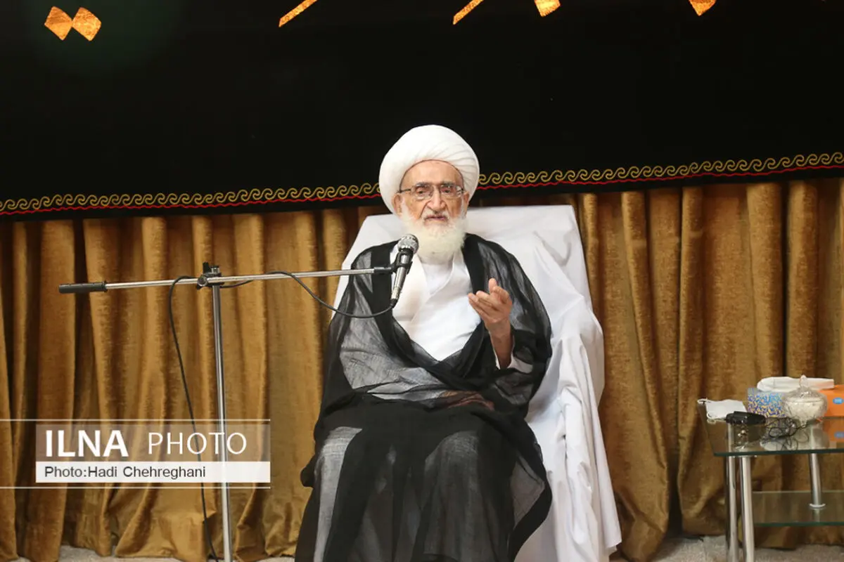 مساجد را به دوران انقلاب و دفاع مقدس که کانون حضور جوانان متدین بود، برگردانید