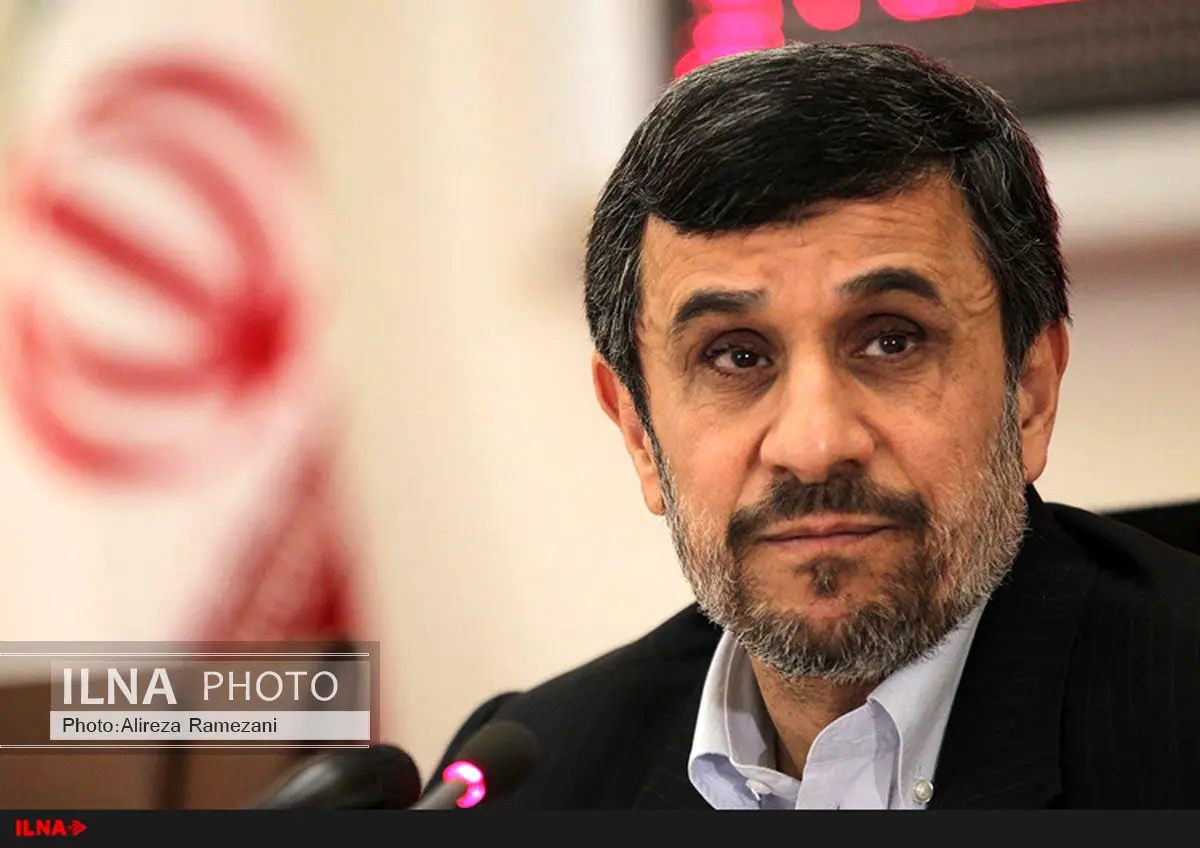 دیدار نوروزی جمعی از نمایندگان با احمدینژاد/ بررسی تشکیل فراکسیون اصولگرایان در جلسه کمیته هفتنفره