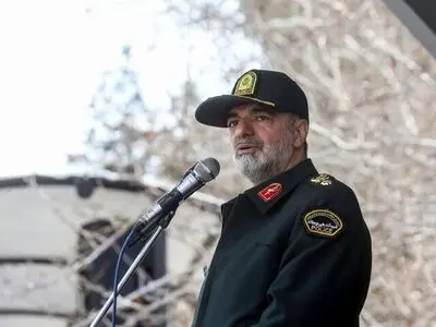 همسران رزمندگان و فرماندهان دوران دفاع مقدس، الگوی ایثار در جامعه هستند