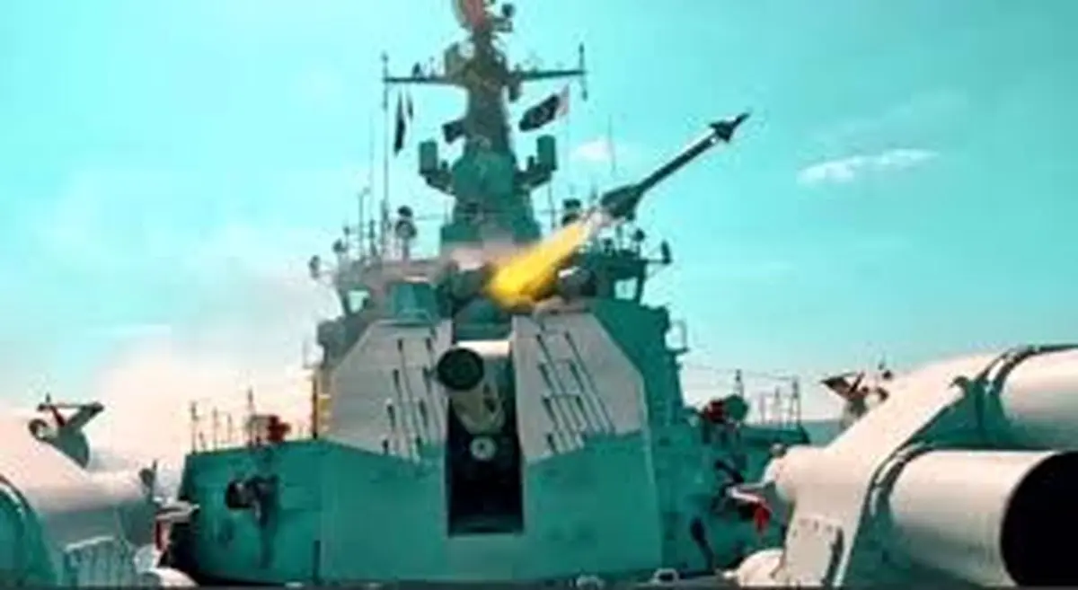  نیروی دریایی پاکستان سامانه موشکی آزمایش کرد + فیلم
