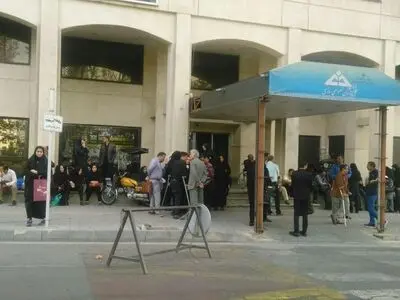 کارکنان تعاونی‌های سهام عدالت برای چندمین بار مقابل سازمان خصوصی‌سازی تجمع کردند 