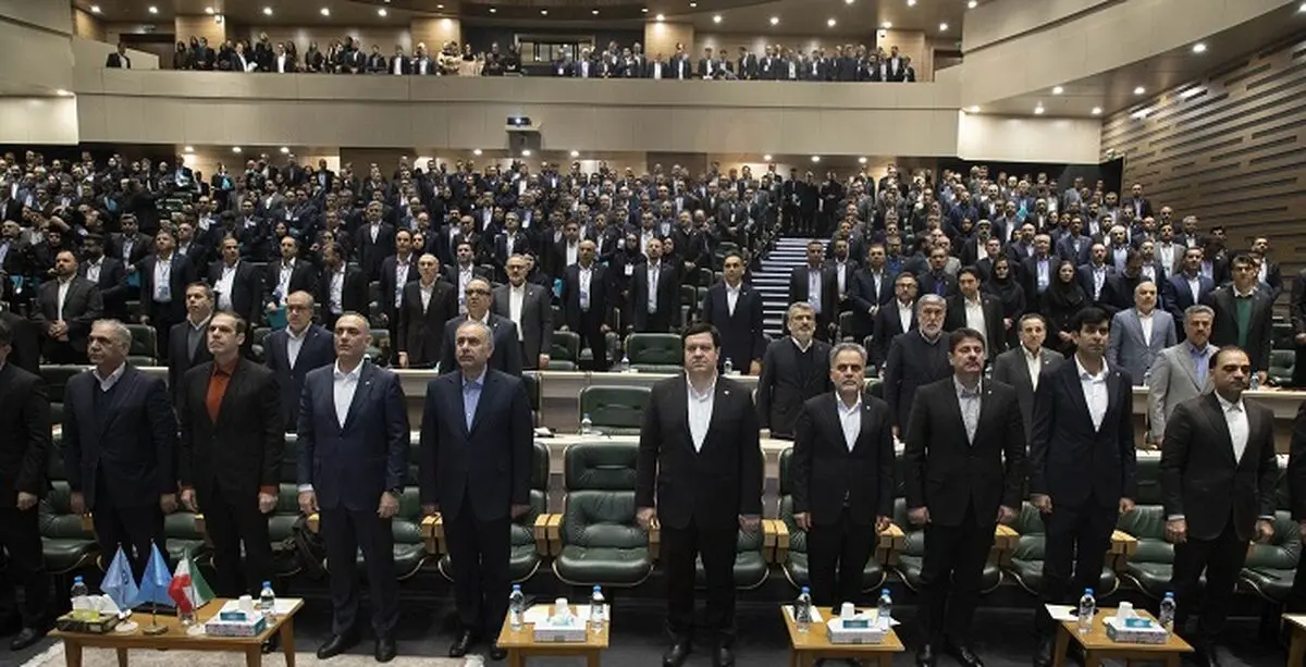 تجلیل از 26 رییس شعبه بانک ملت در گردهمایی روسای موفق شبکه بانکی کشور