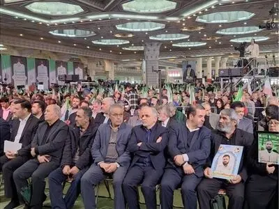 حضور وزیر دادگستری در آیین یادبود چهلمین روز شهدای وقایع دی‌ماه ۱۴۰۴