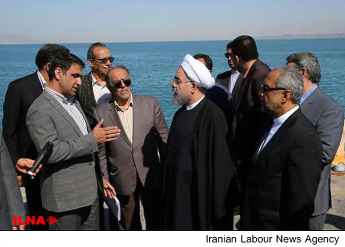 بازدید روحانی از یک مرکز پرورش و تکثیر ماهی در قشم