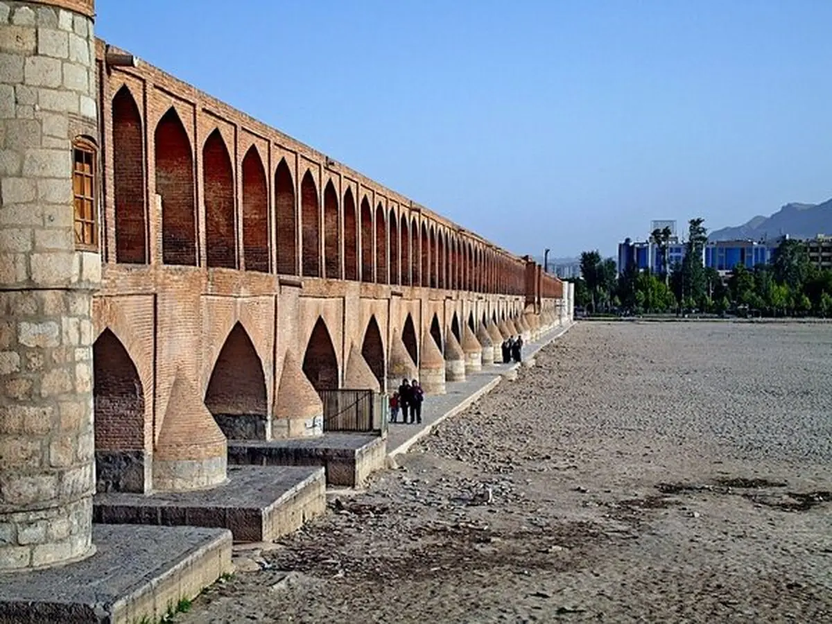 «موضوع آب» به عنوان چالش اصلی در استان اصفهان اس