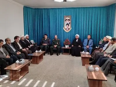 تأکید امام جمعه تکاب بر توسعه فضاهای ورزشی و فرهنگی برای جوانان