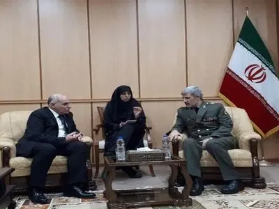 مساعد وزیر الدفاع السوری یلتقی وزیر الدفاع الایرانی