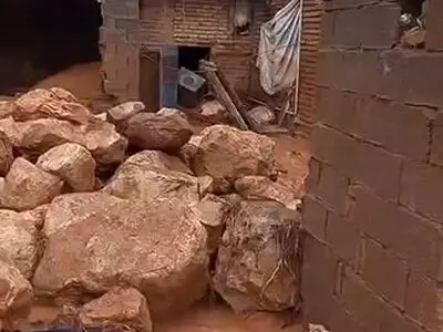 تخریب منازل مسکونی بر اثر سیل ویرانگر روستای داربدره بخش سرفیروزآباد کرمانشاه + فیلم