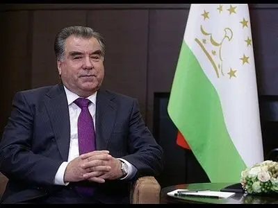 رئیس‌جمهور تاجیکستان سالروز پیروزی انقلاب را به رئیسی تبریک گفت