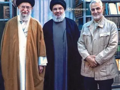 السید نصرالله یلتقی الامام الخامنئی واللواء سلیمانی 