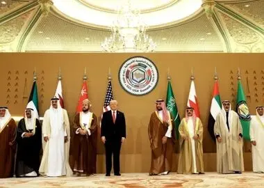 ترامپ سران خلیج‌فارس را برای تصمیم‌گیری درباره «پسا جنگ ایران» فراخواند
