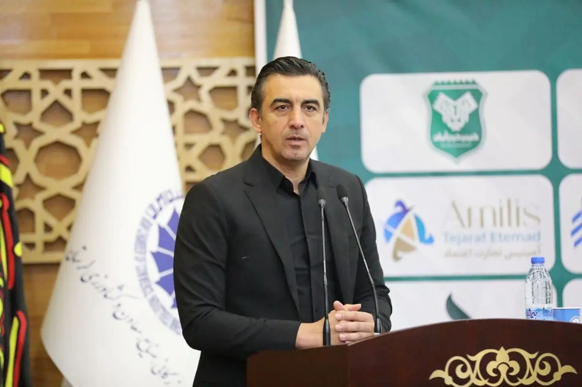 معارفه رسمی مهدی رحمتی: سرمربی جدید خیبر شروع به کار کرد