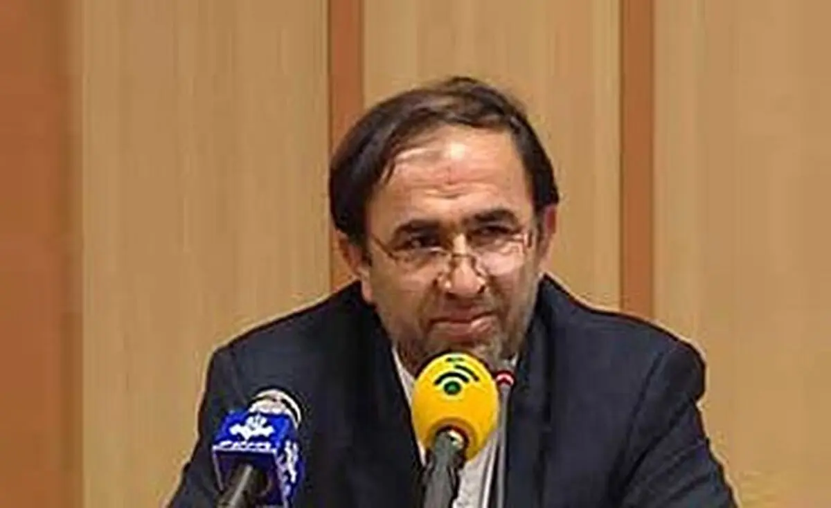 حسن زاده: به هیچ رنگی تعلق خاطر نداریم