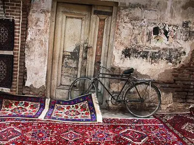 ساختار فرش سنتی استان آذربایجان‌غربی اصلاح خواهد شد