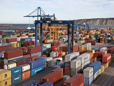 ۹۰ مجوز واردات کالاهای اساسی در مازندران صادر شد