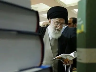 کتاب‌ها به دل محله‌ها می‌روند