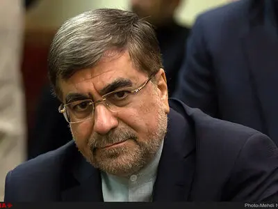تغییر تیم اقتصادی دولت نباید به طول بیانجامد/ دشمنان به اختلافات داخلی ما دل خوش کرده‌اند