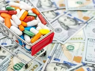 بحران در صنعت دارو با تداوم قیمت‌گذاری دستوری / اگر حمایت صورت نگیرد ناچار به واردات دارو خواهیم بود 