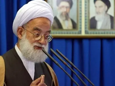 خطیب جمعة طهران یحذر من مؤامرات اعداء العالم الاسلامی
