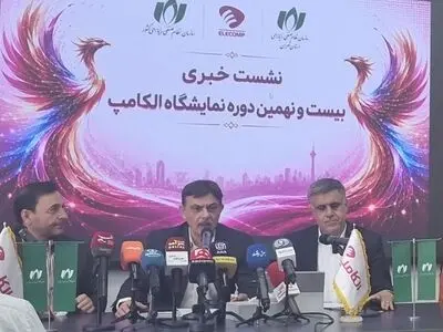 فعالیت شرکت‌های فناوری به واسطه نااطمینانی اقتصادی با چالش روبروست/ صنعت فناوری متوقف نشده و نخواهد شد 