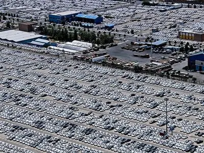 اعلام قیمت‌های جدید ایران‌خودرو با ورود سازمان بازرسی کل کشور متوقف شد