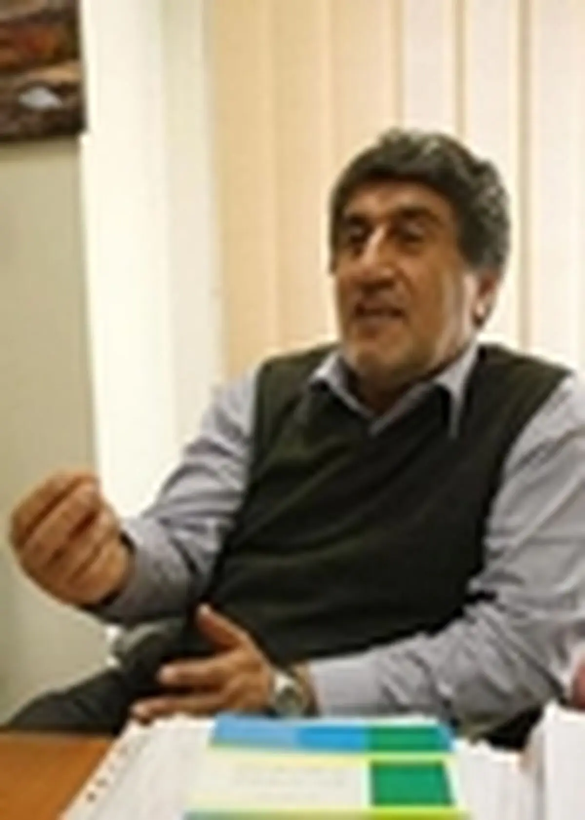 با رونق تولید داخلی فساد و فقر از جامعه رخت بر می بندد