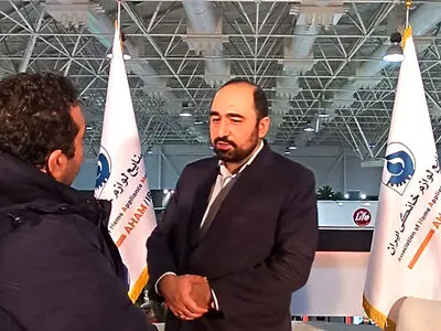 به منظور کاهش هزینه‌های تولید، دولت از برخی درآمدهای خود چشم‌پوشی کند